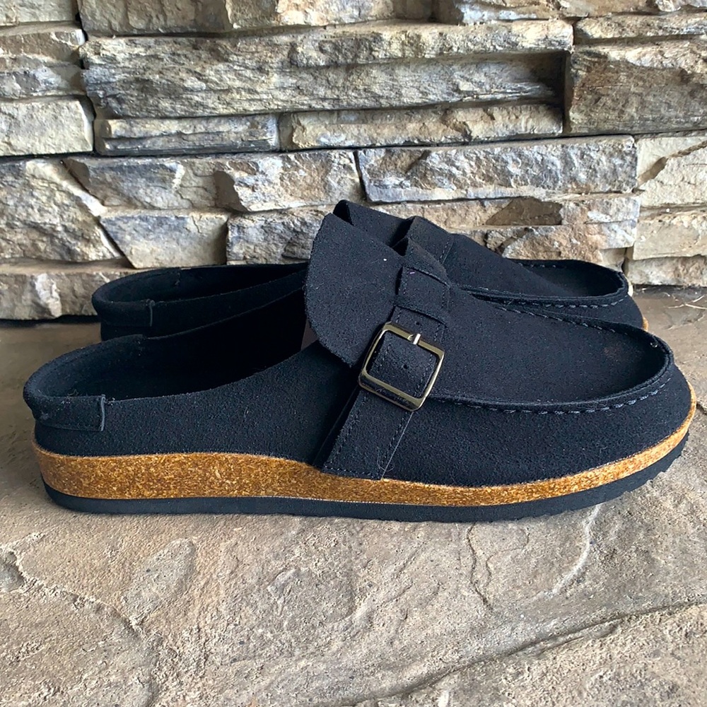 Tinstree Slip-On Sandals